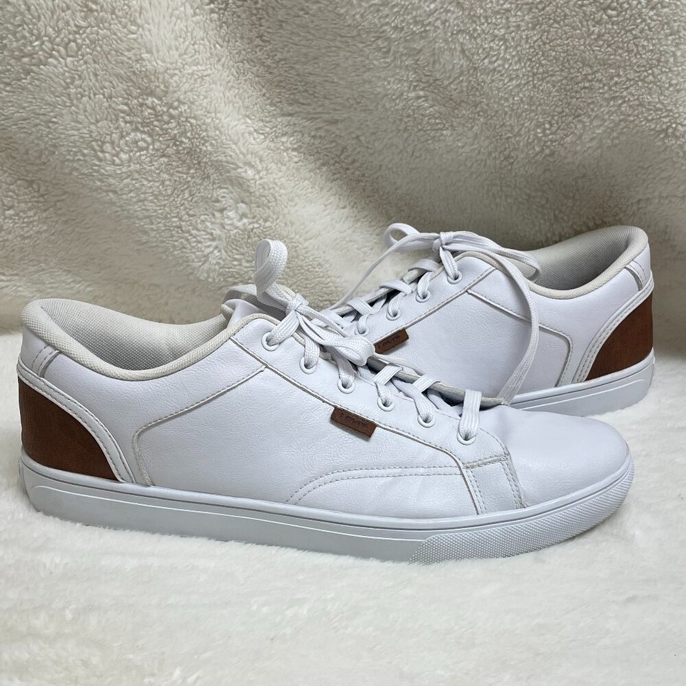 Perfect Casual Men's White Sneaks by Levi's Brand  Sz 13